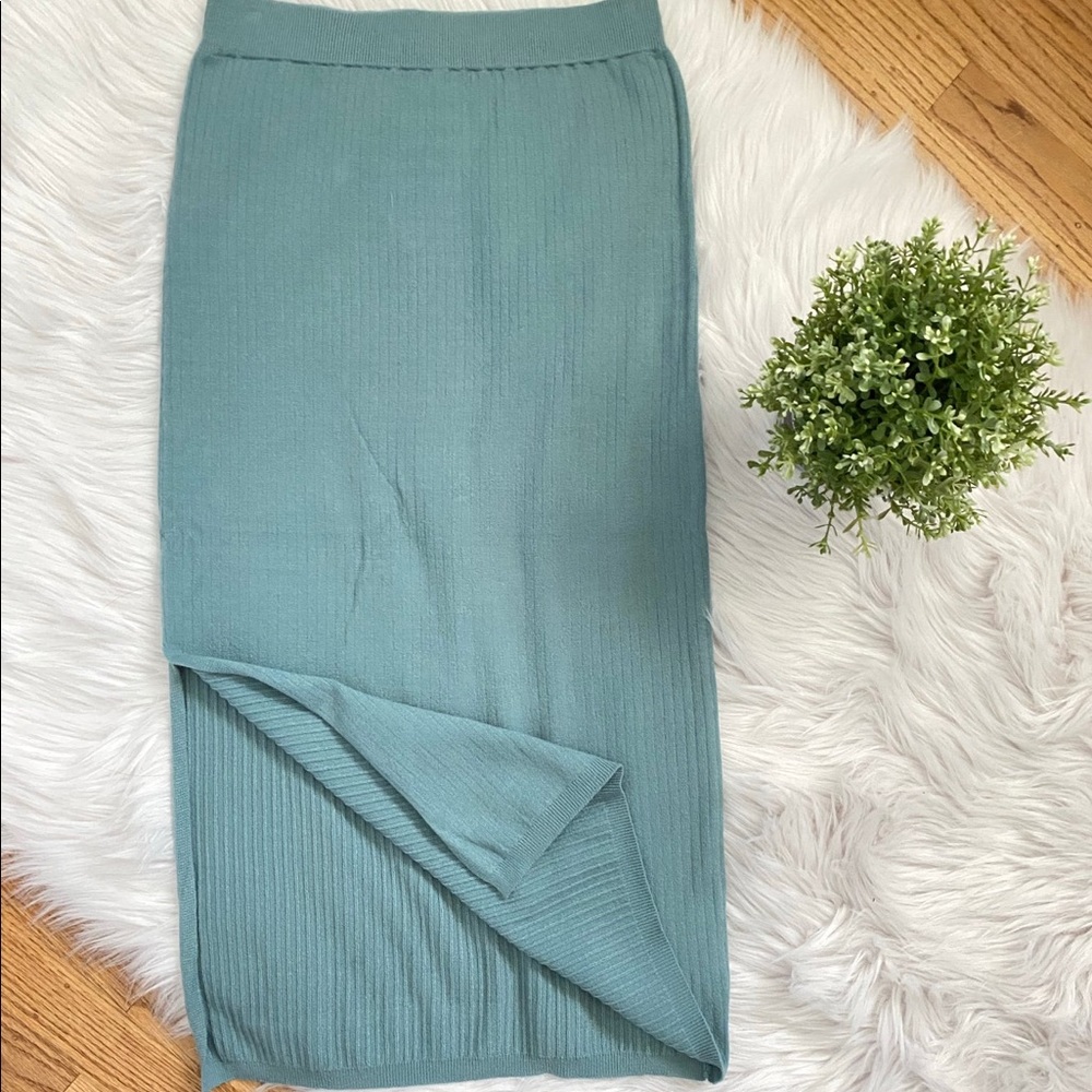Jade ribbed knit skirt